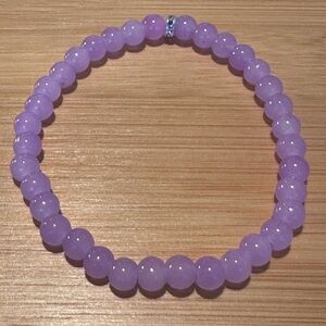 Handmade Light Purple Stretch Bead Bracelet with Silvertone  Accent …